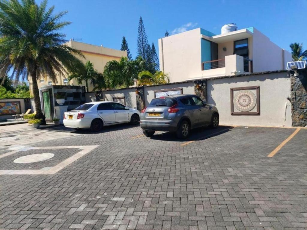 Pereybere Apartment With Breakfast And Private Balcony Pereybere Beach Exterior foto